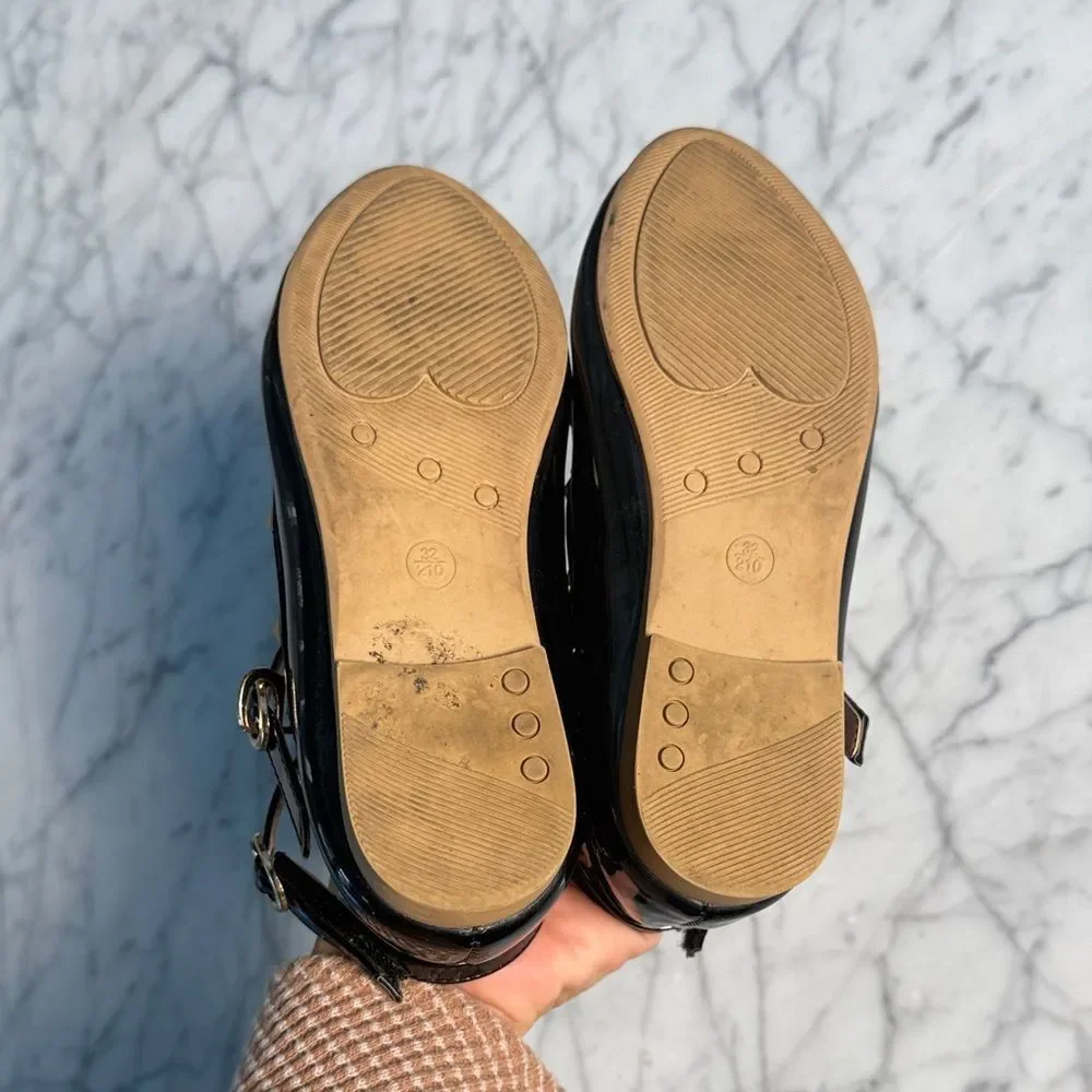 Chloe K. New York Camilla Rock Stud Shoes Sz 1